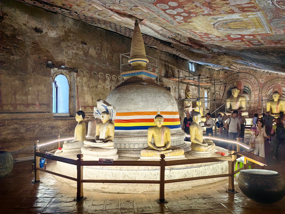 丹布拉  洞窟寺廟群